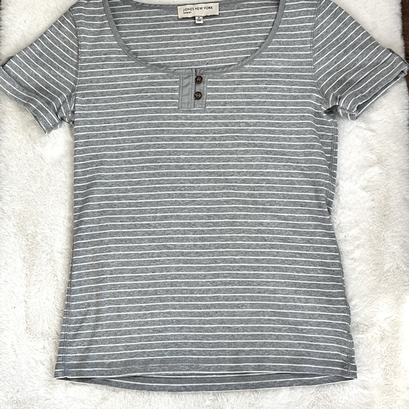 Jones New York Sport Gray Striped Short Sleeves Size Small - Picture 7 of 13